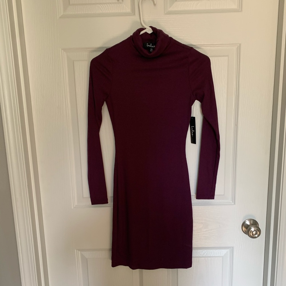 Maroon/purple long sleeve ribbed body con dress